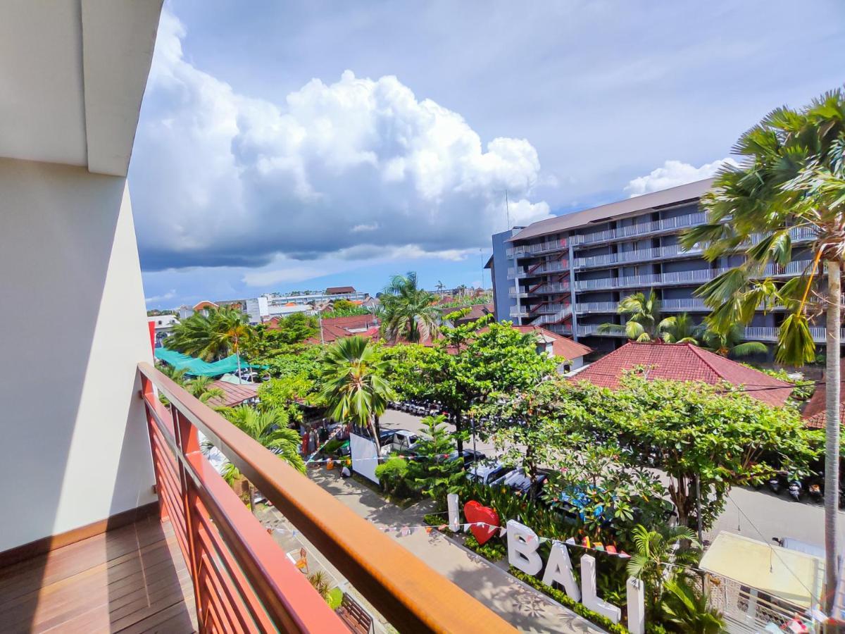 Seminyak Square Hotel And Villas Exterior photo